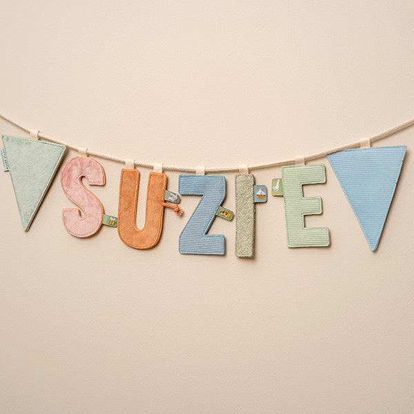 Little Dutch slinger element letter W