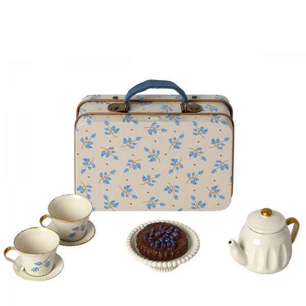 Maileg tea set in a Blue Madelaine suitcase