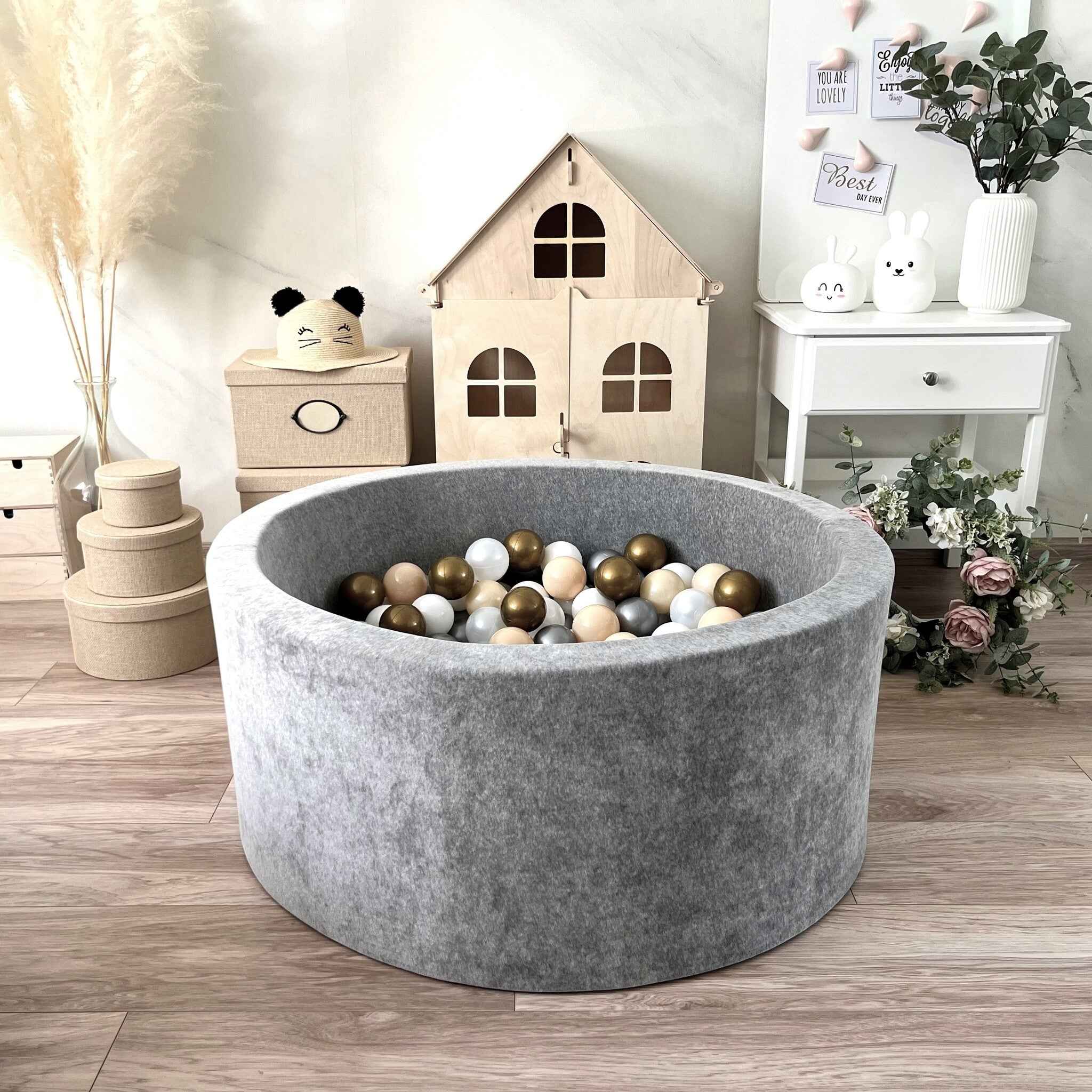 Moje | Soft Velvet Bubble Bath - Grey 90x40 cm + Balls
