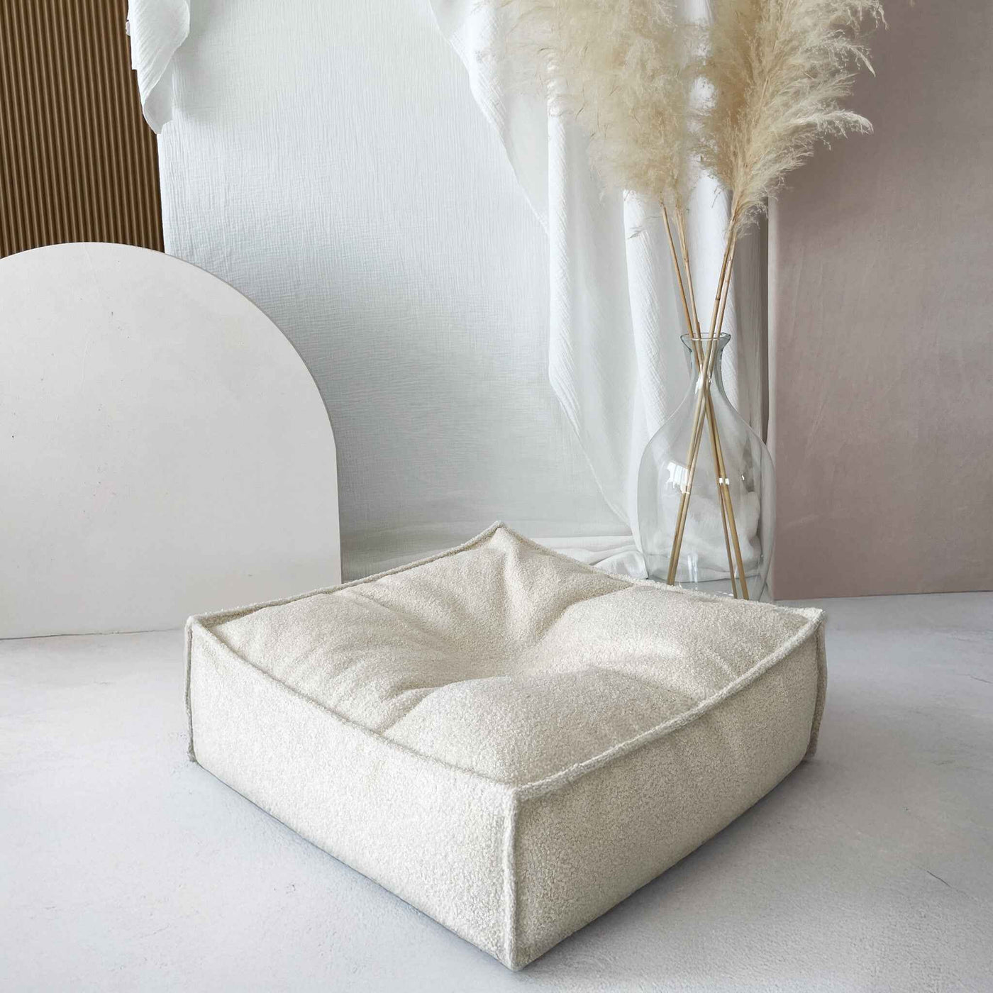 Moje | Bouclé Ottoman Cream