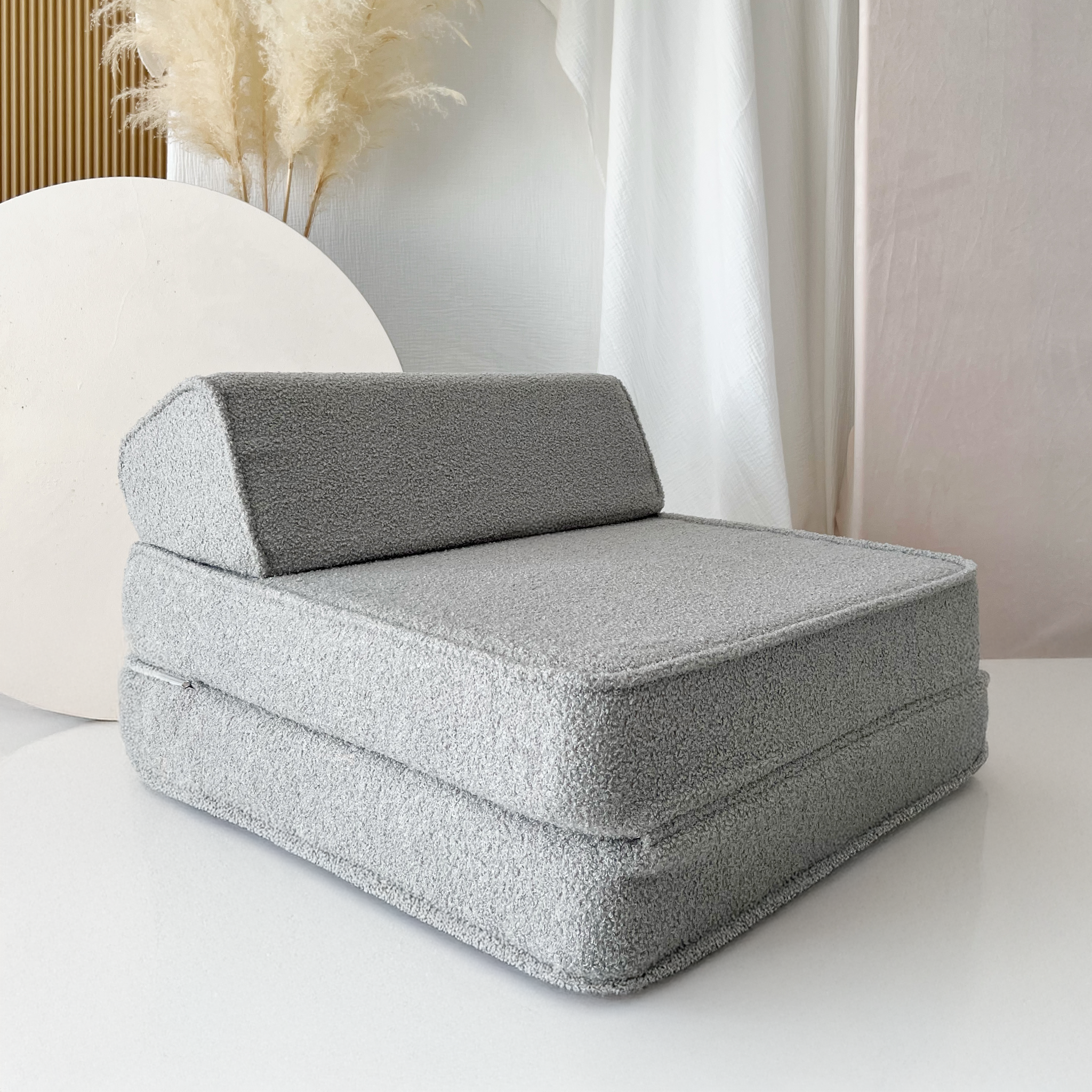 Moje | Bouclé Lounger Grey