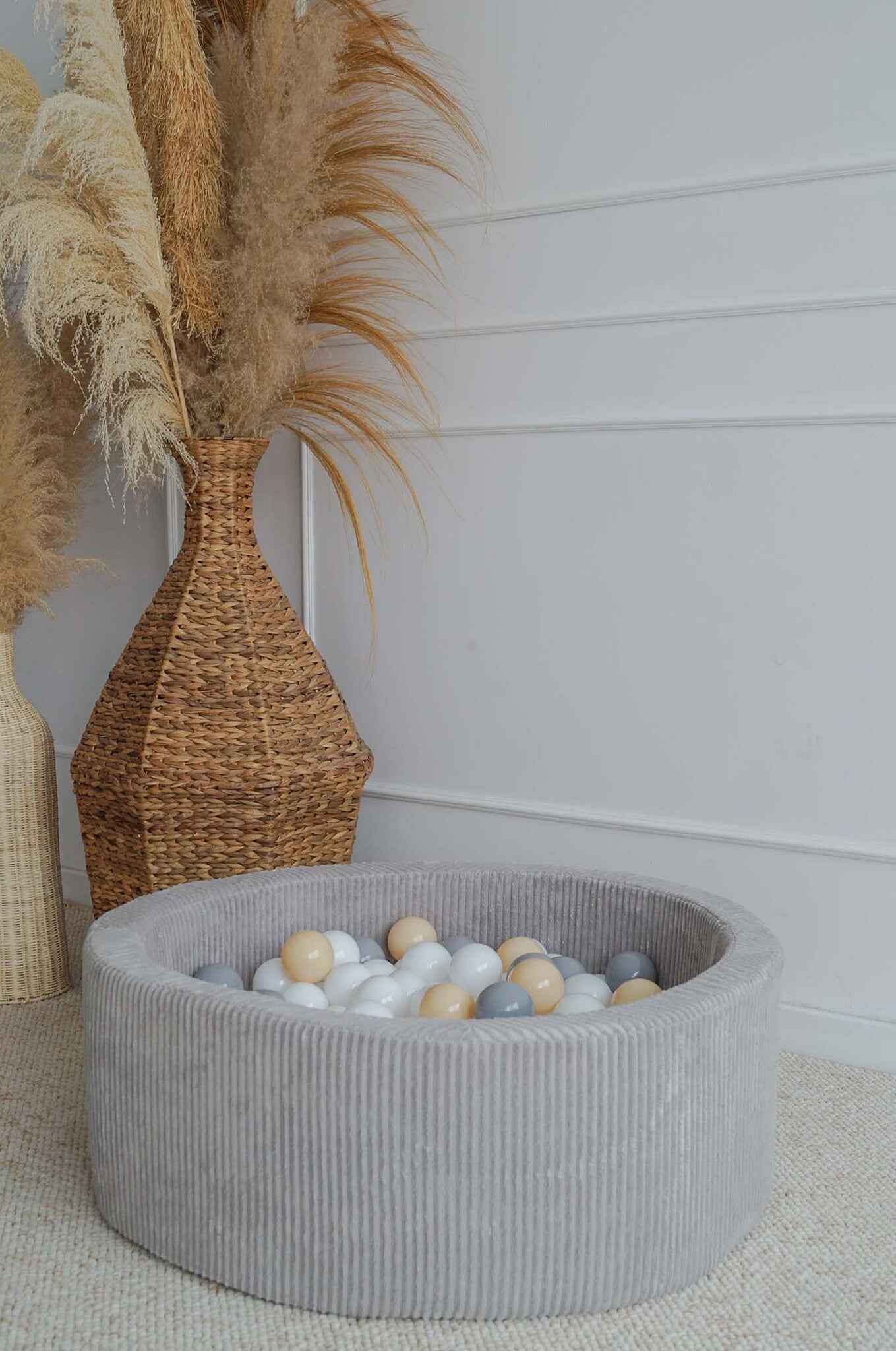 Moje | Ball Pool Rib Velvet - Grey 90x30 cm + Balls