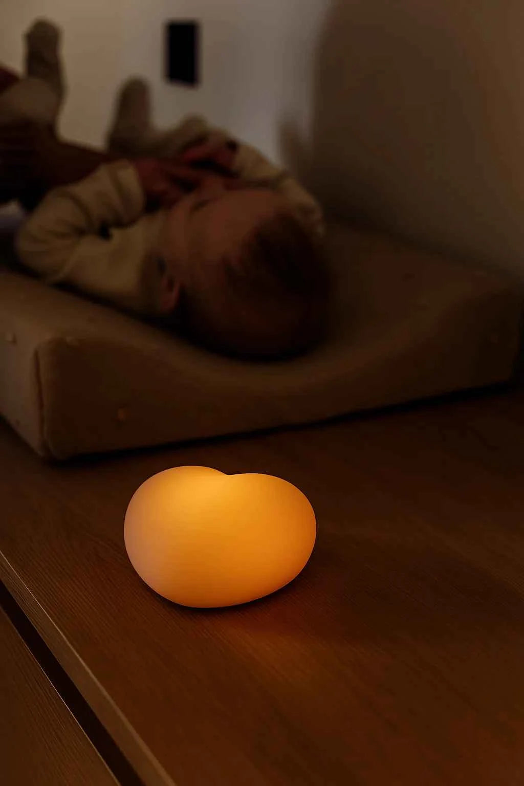 Flow Amsterdam | Ruby Nursing Night Light - Dusty pink