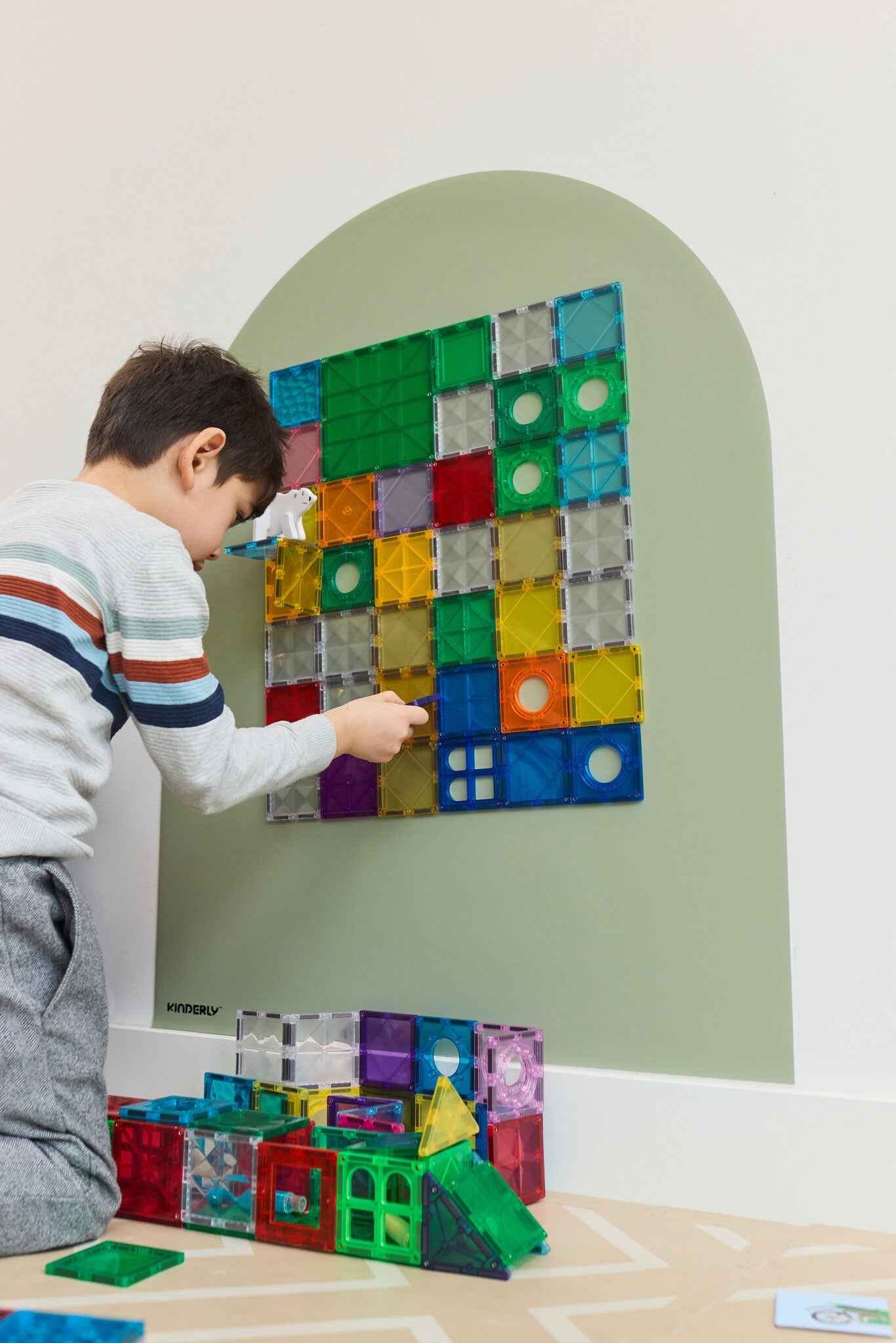 Kinderly | Verwijderbaar Magnetisch Behang Olive