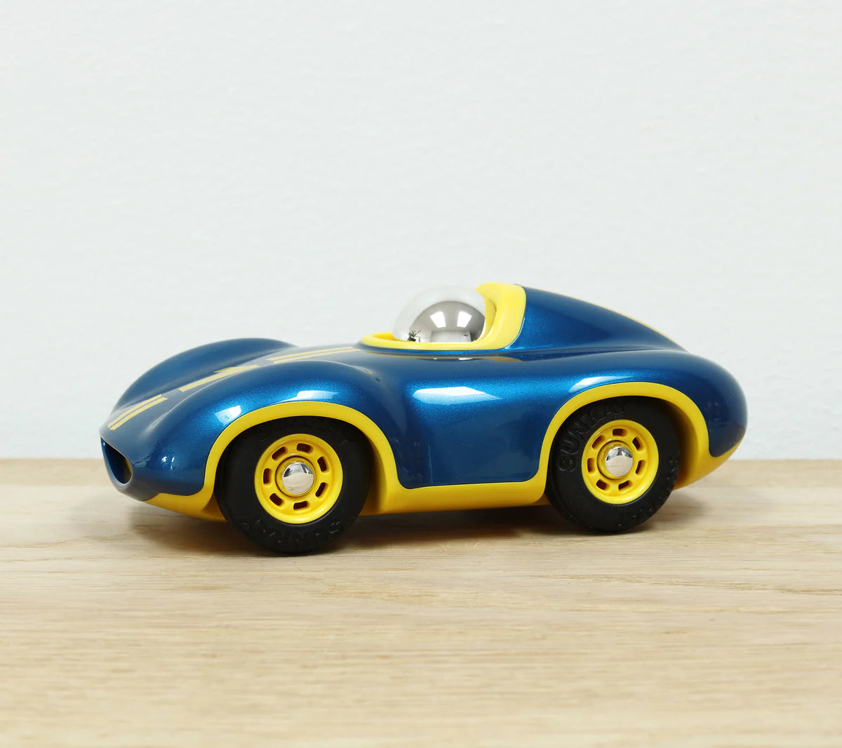 Playforever | Speedy Le Mans Boy Auto