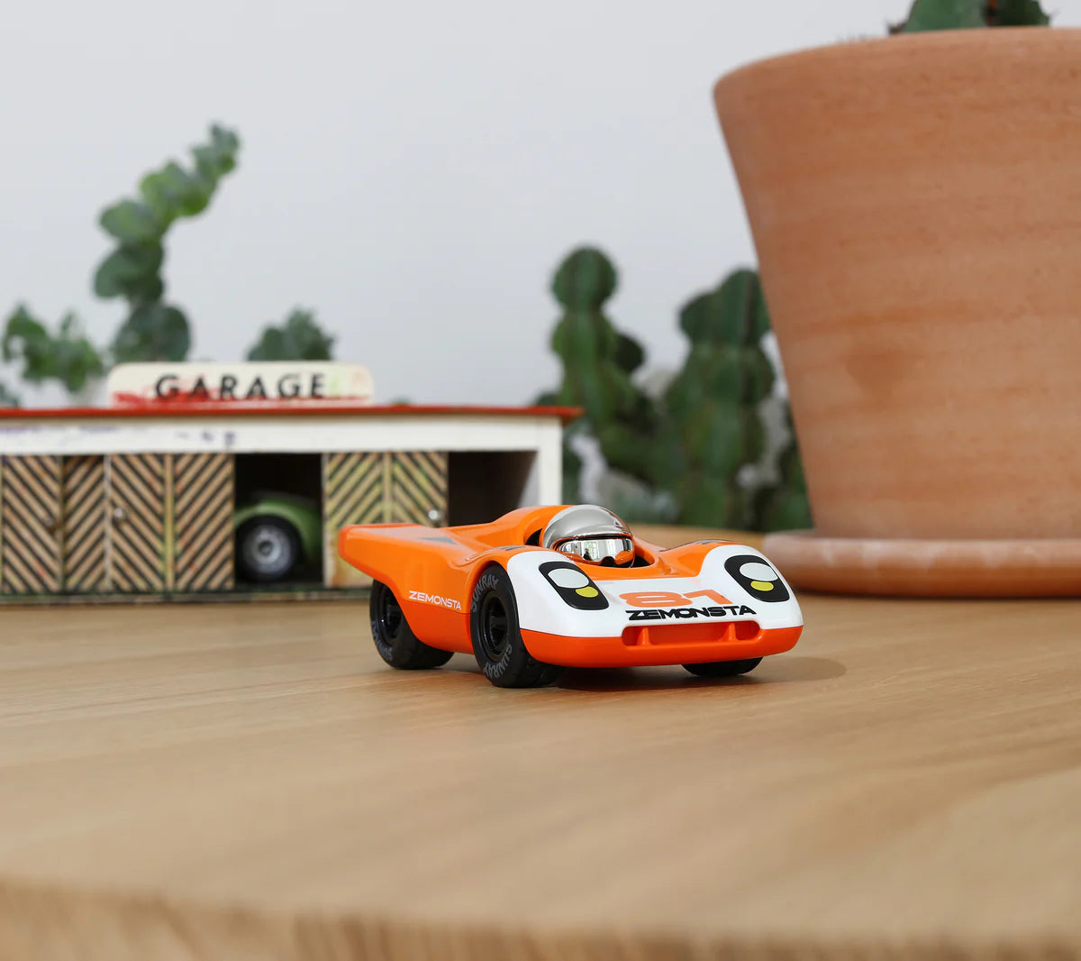 Playforever | Zemonsta Egon Auto