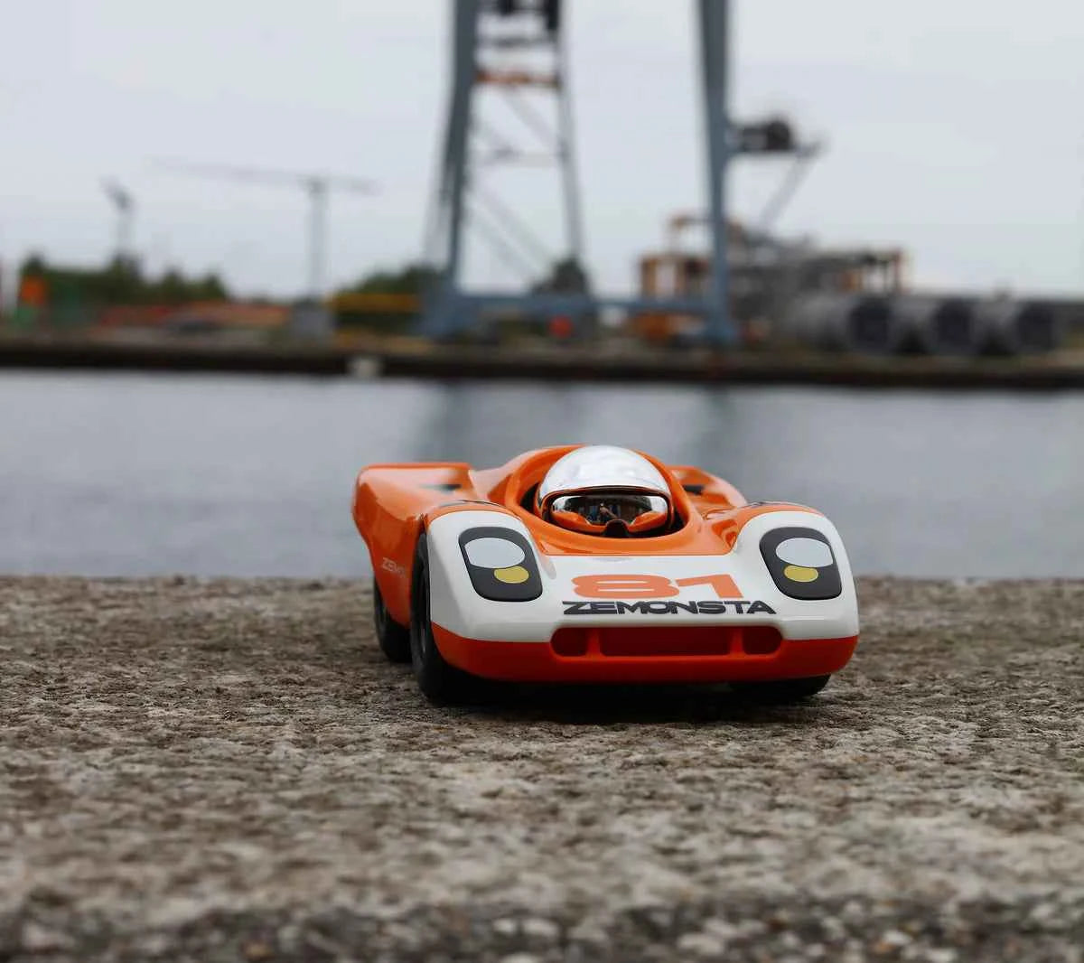 Playforever | Zemonsta Egon Car
