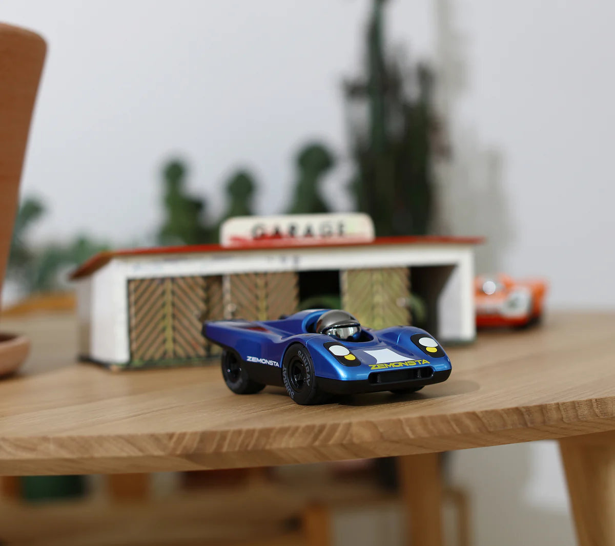 Playforever | Zemonsta Hans Auto