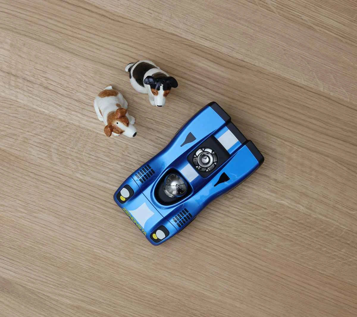 Playforever | Zemonsta Hans Car