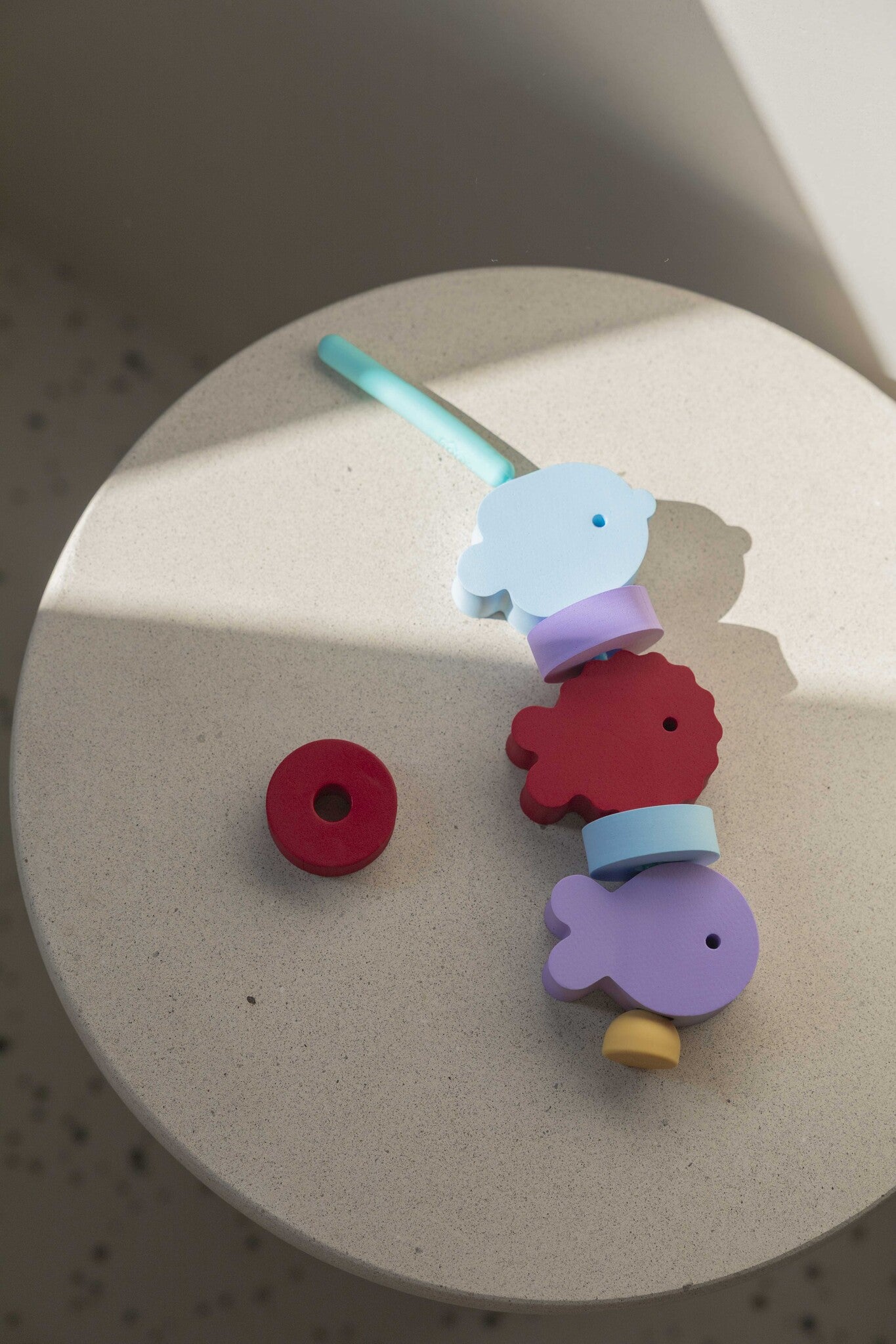 Quut | Beedi - Fish Red & Blue