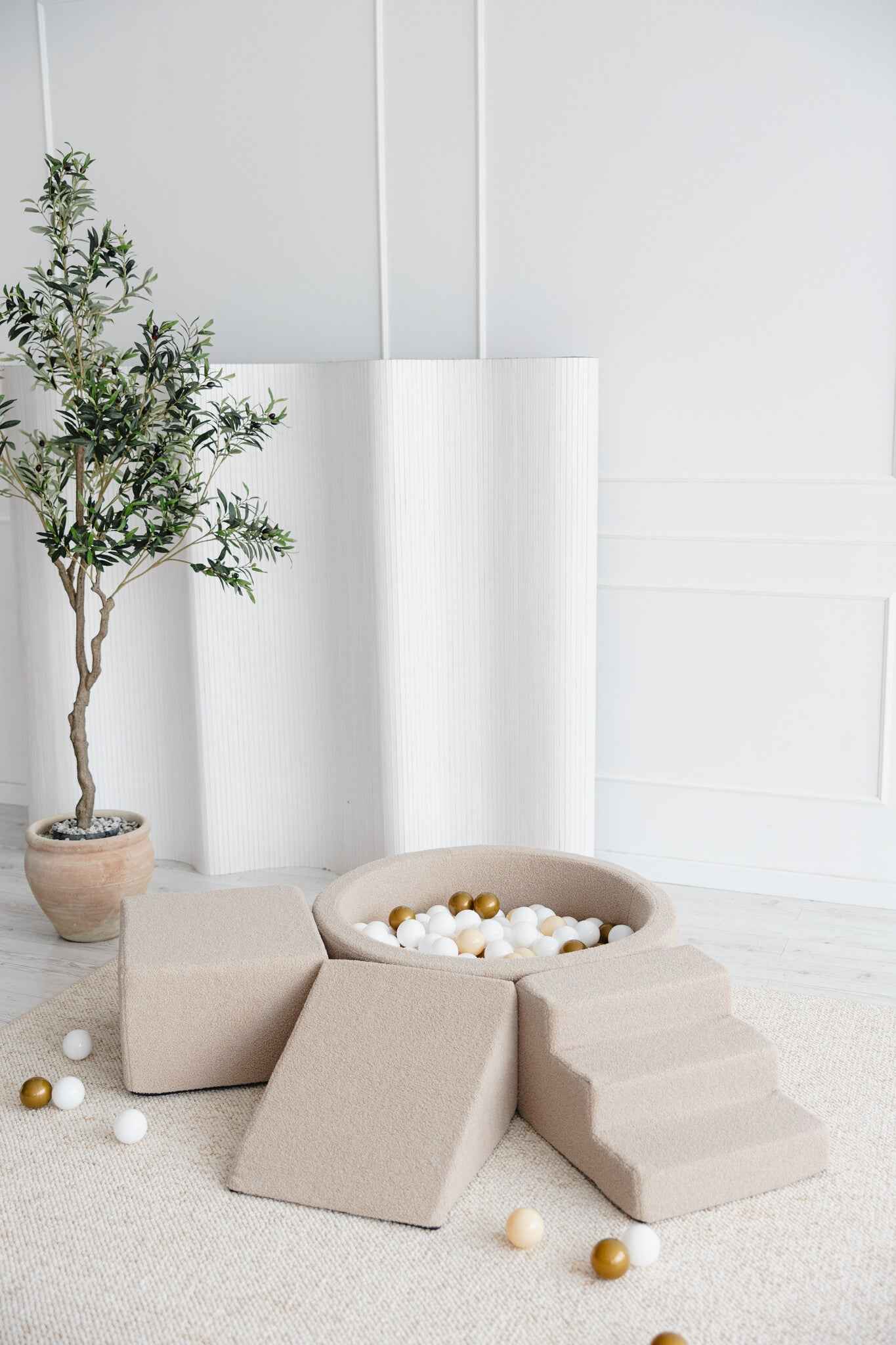 Moje |  3 Elements + Ball Pit - Bouclé Beige 90x30 cm + 200 Balls