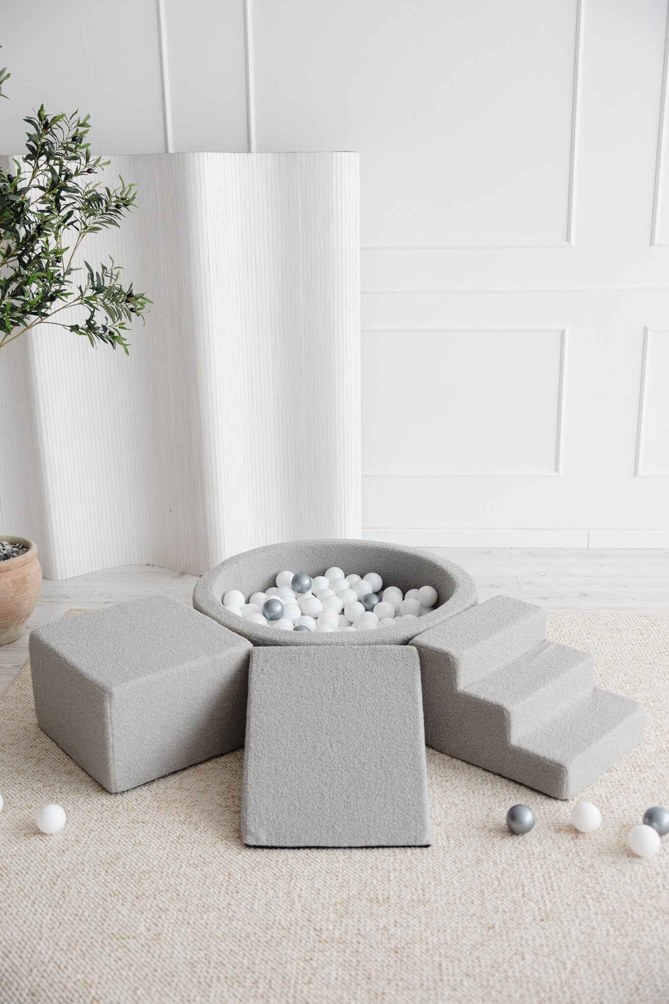 Moje | 3 Elements + Ball Pit - Bouclé Grey 90x30 cm + 200 Balls