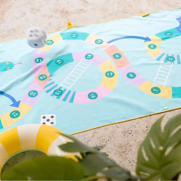 Quut | Speelhanddoek L - Snakes & Ladders