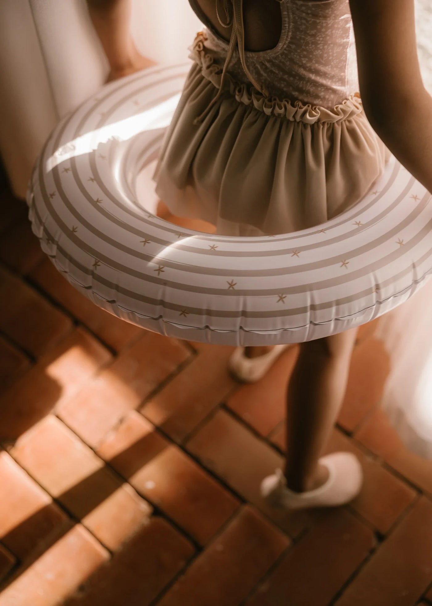 Mrs Ertha | Nieuwe Opblaasbare Zwemring Stripped Harmony
