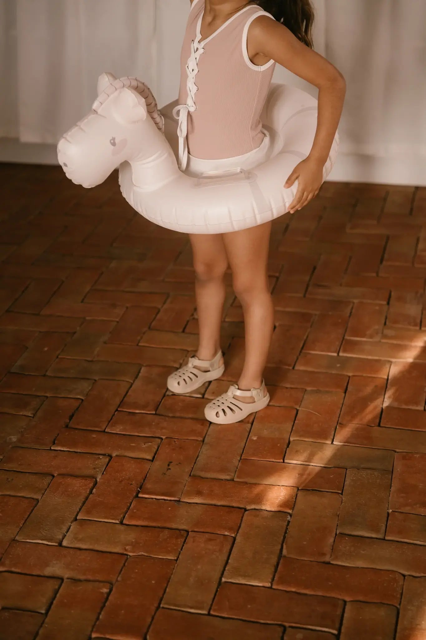 Mrs Ertha | Nieuwe Opblaasbare Zwemring Little Pony